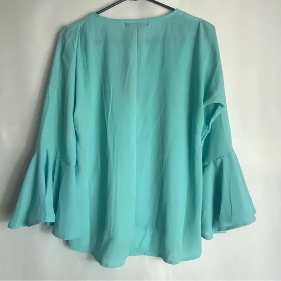 Lynn Ryan Women’s Blouse Size S - Picture 2 of 5